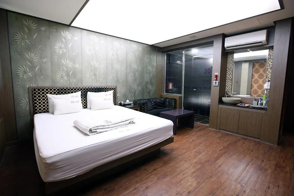 בוסאן The Design Motel 2*,